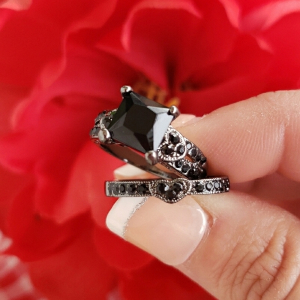 Black Sapphire Ring